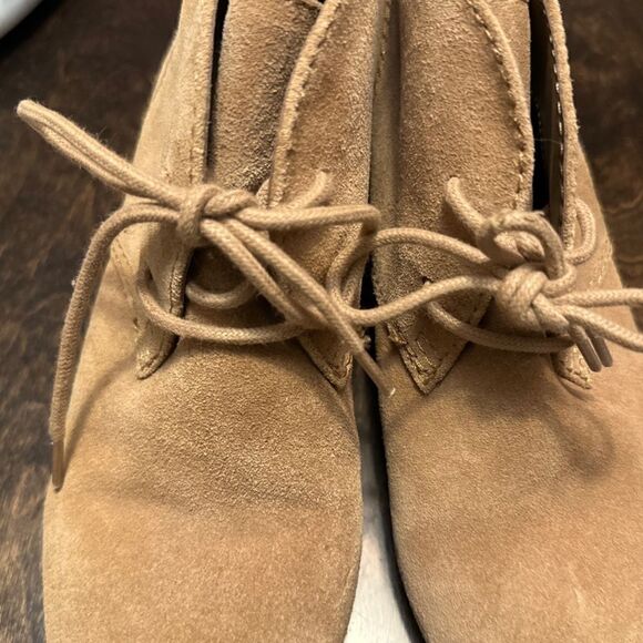 Nine West Joeyo Size 7 Wedge Tan Booties - Picture 5 of 8